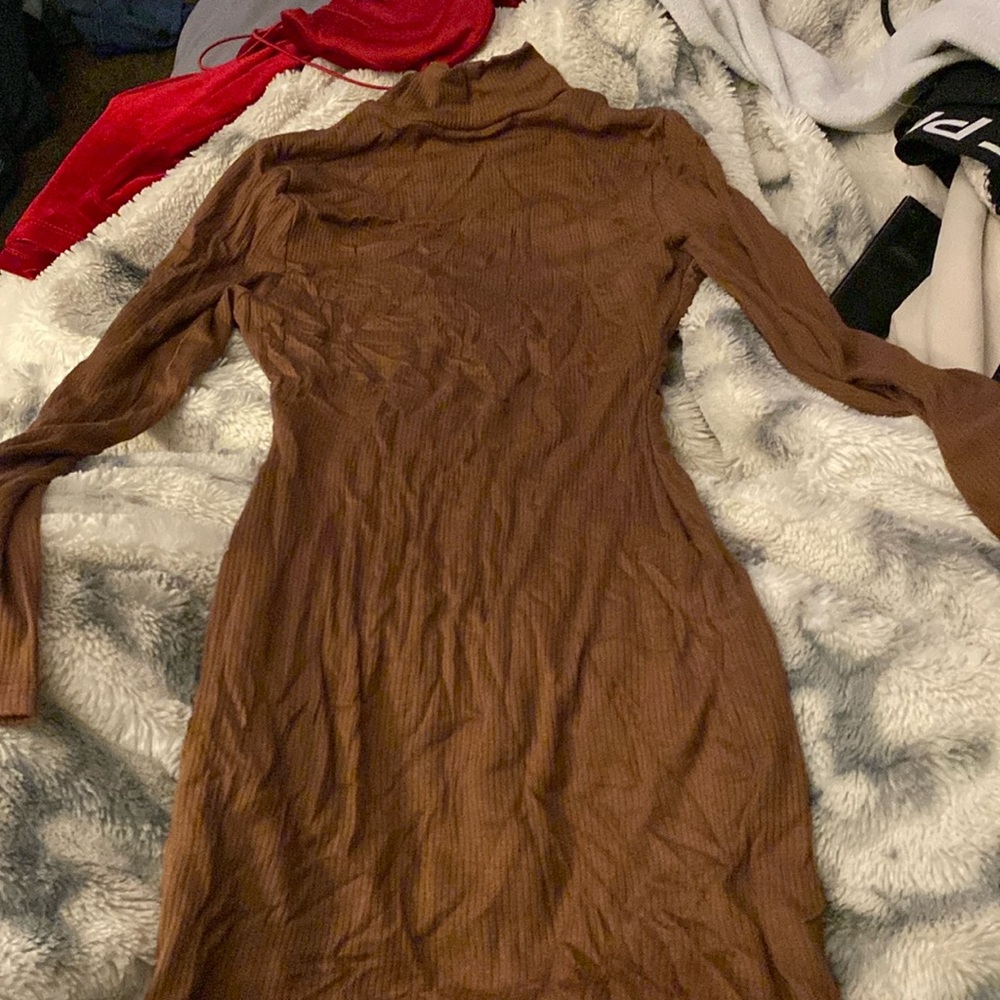 Brown long sleeve tight fit dress from Windsor